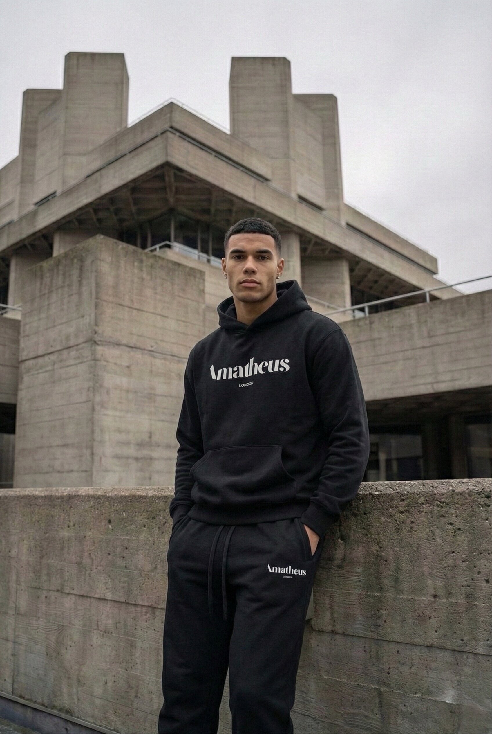 Amatheus London Oversize Black Hoodie