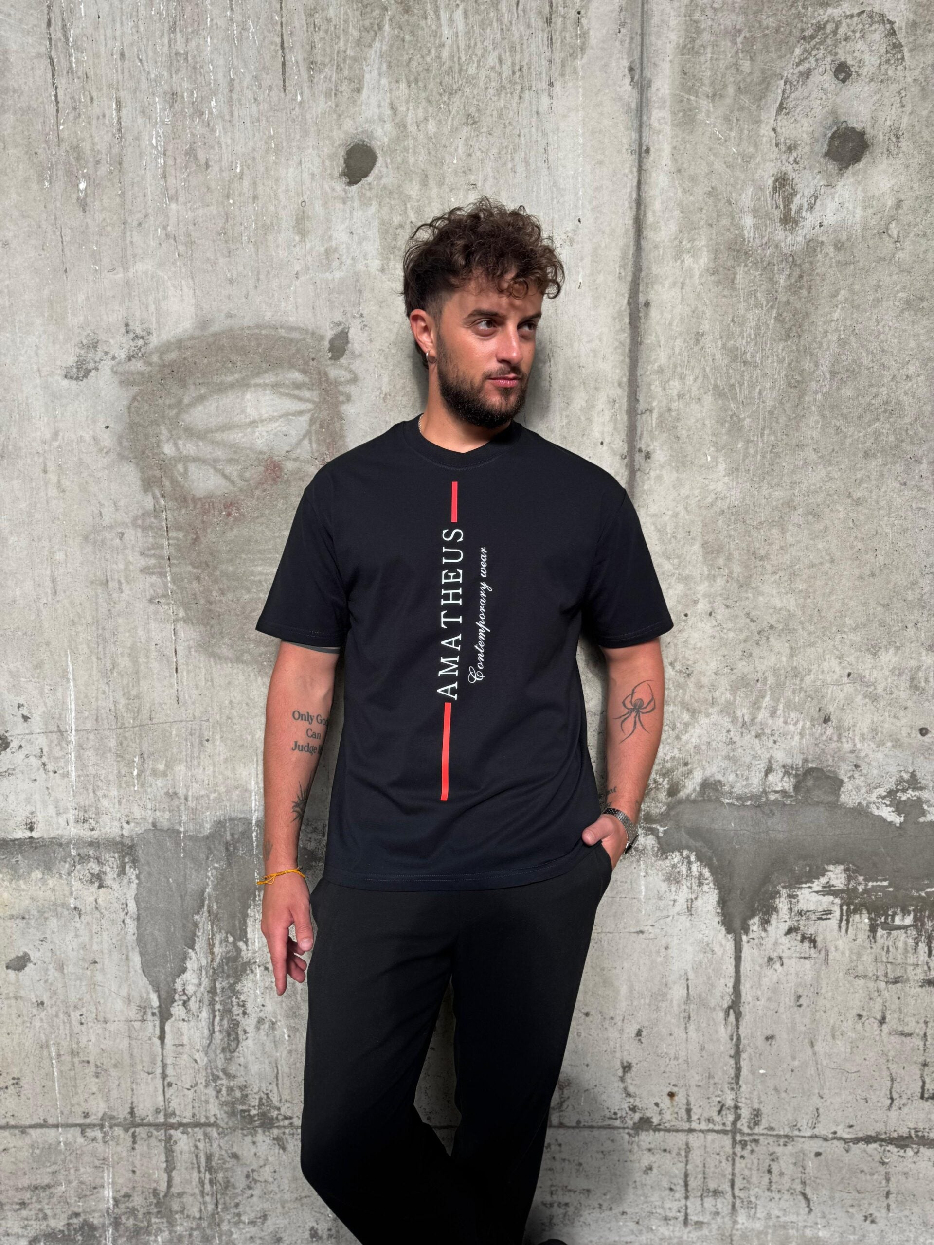 Amatheus Oversize T-shirt Red Line
