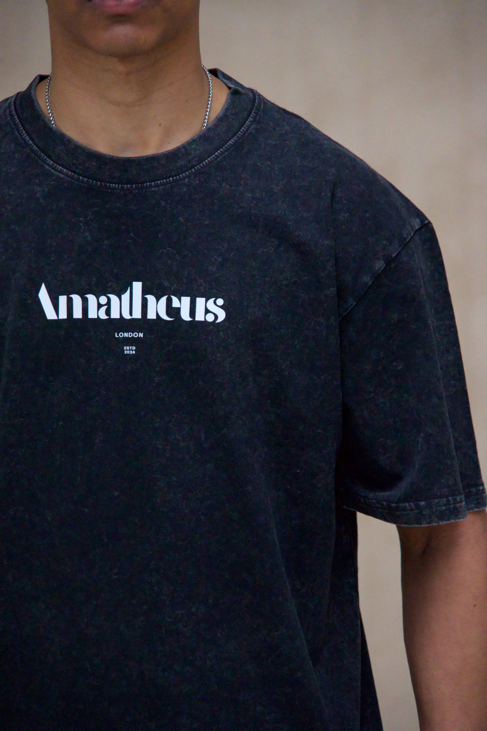 Amatheus Onyx Shadow Oversized Tee