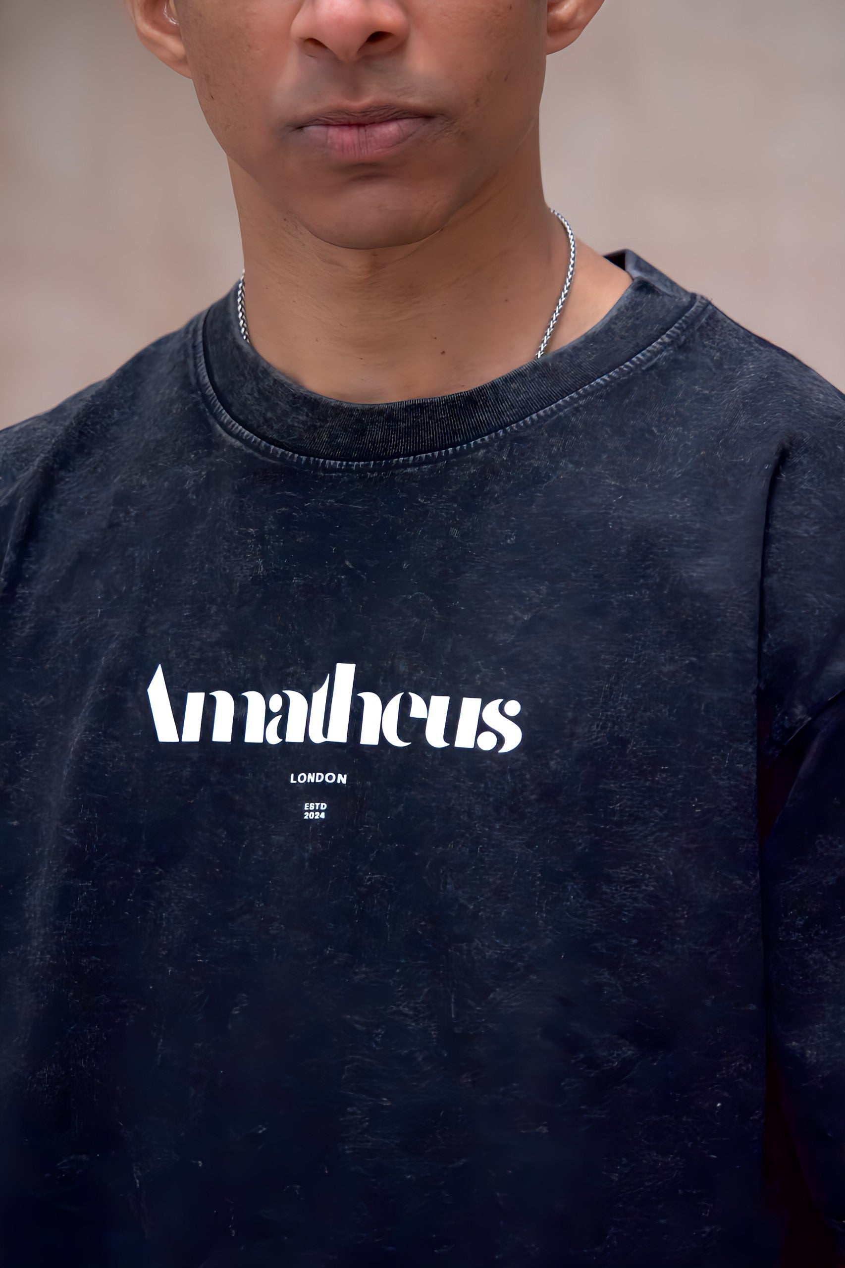 Amatheus Onyx Shadow Oversized Tee