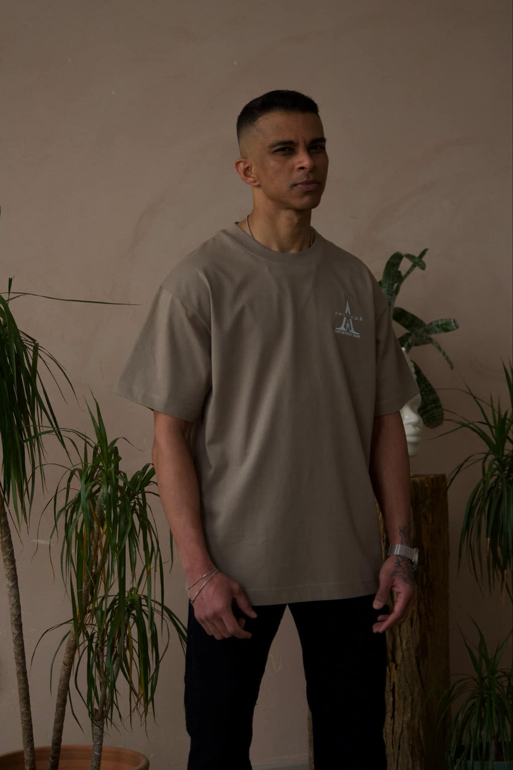 Olive green underground oversize T-shirt Helios Tee