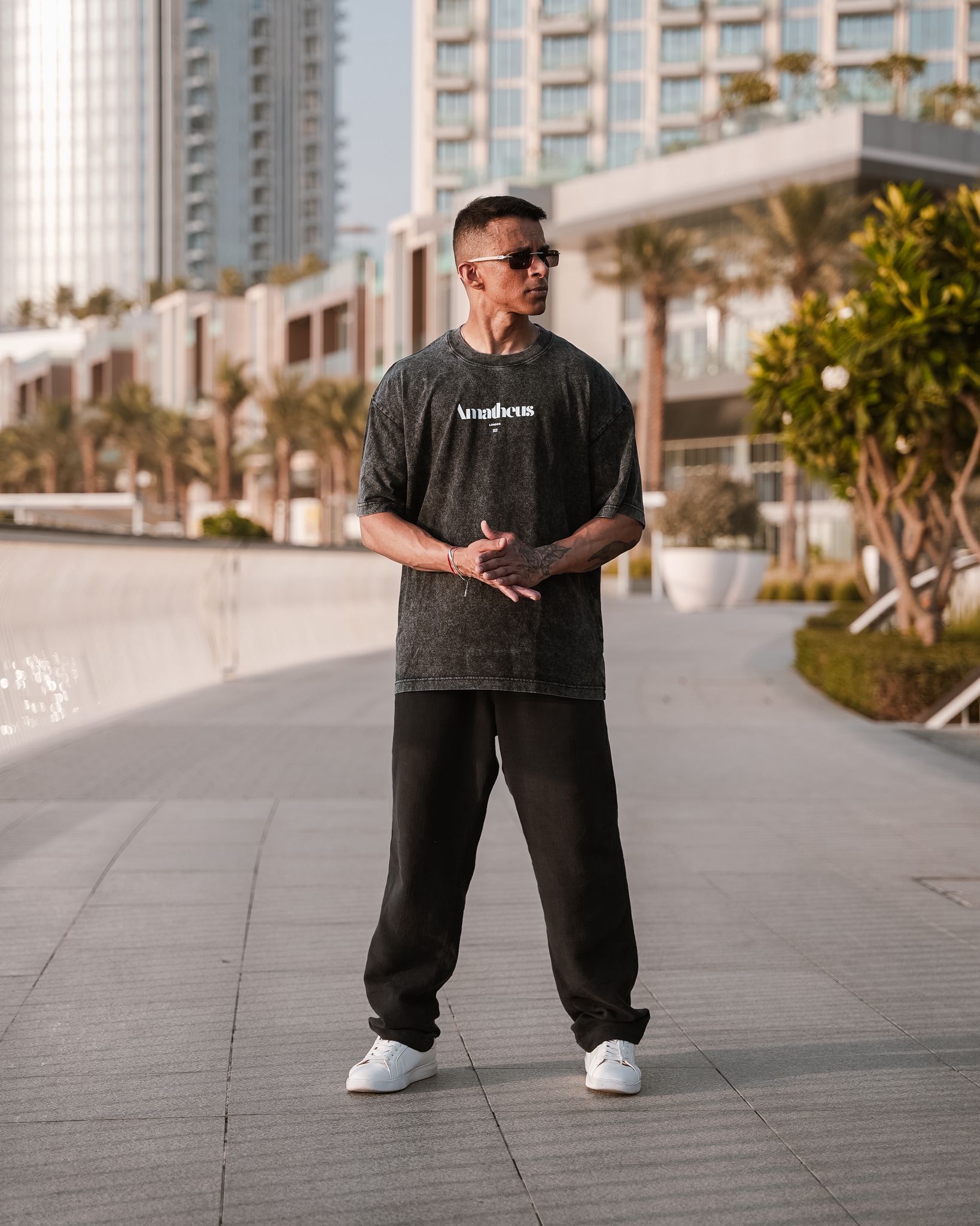 Amatheus Onyx Shadow Oversized Tee