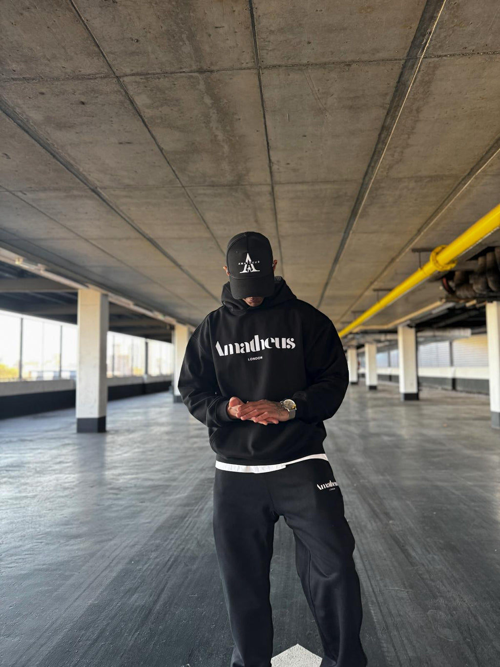 Amatheus London Oversize Black Hoodie
