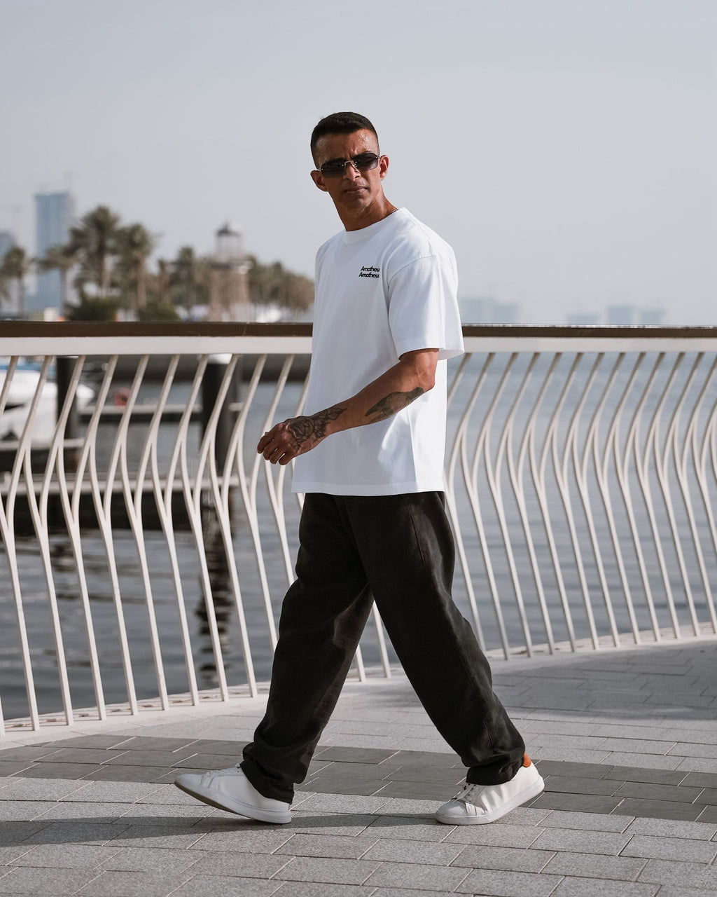 Amatheus Velvet Oversized Tee