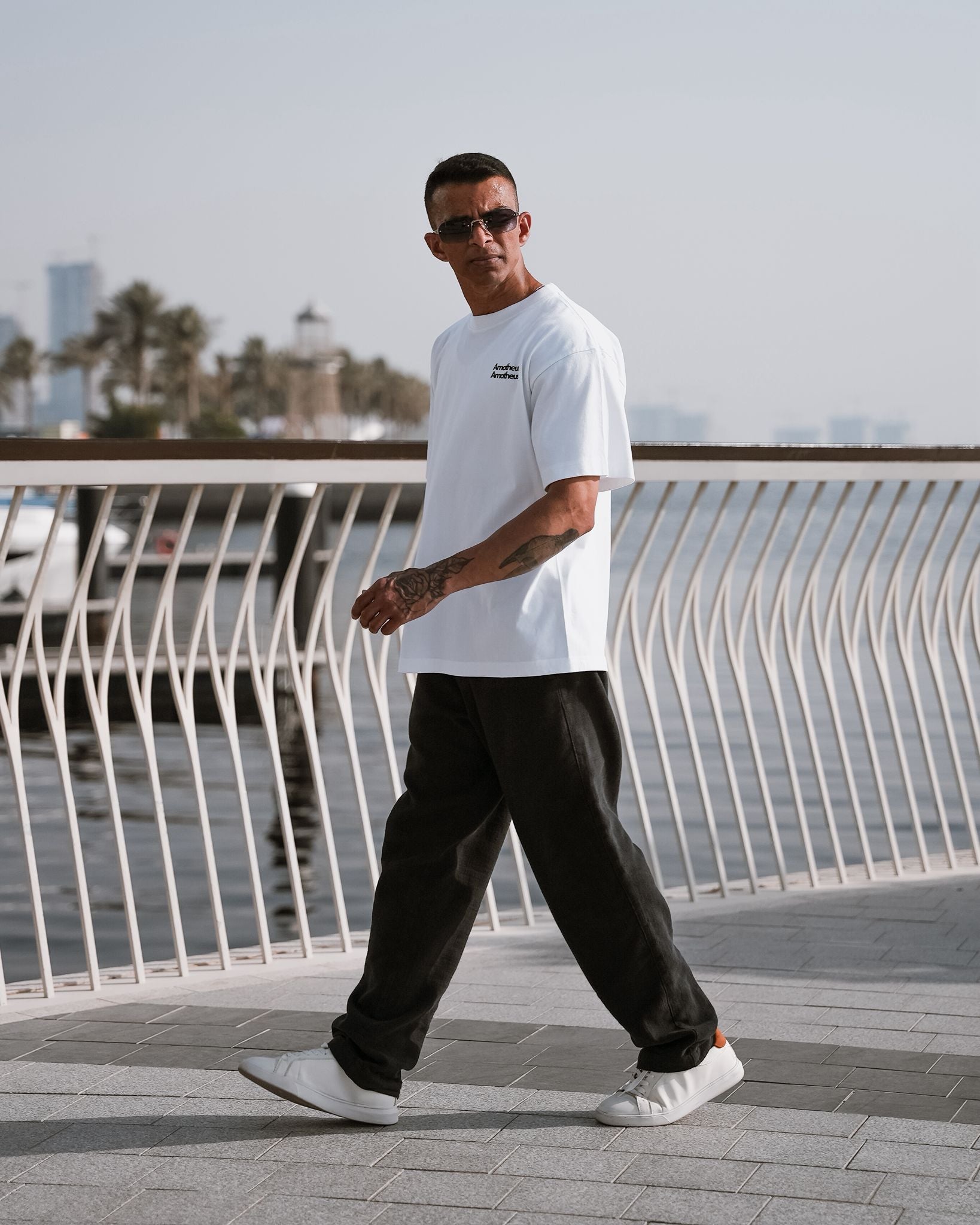 Amatheus Velvet Oversized Tee