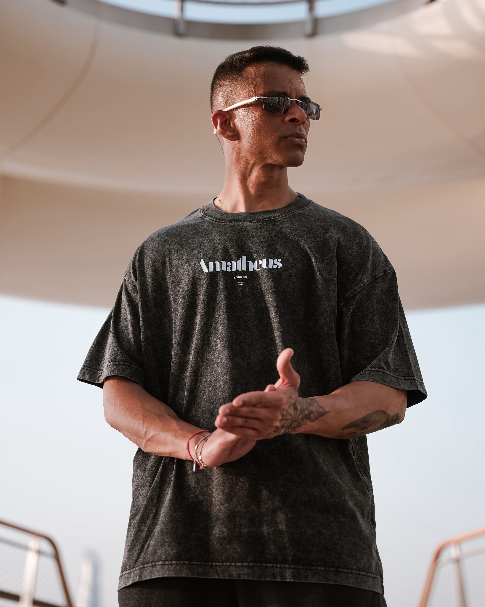 Amatheus Onyx Shadow Oversized Tee