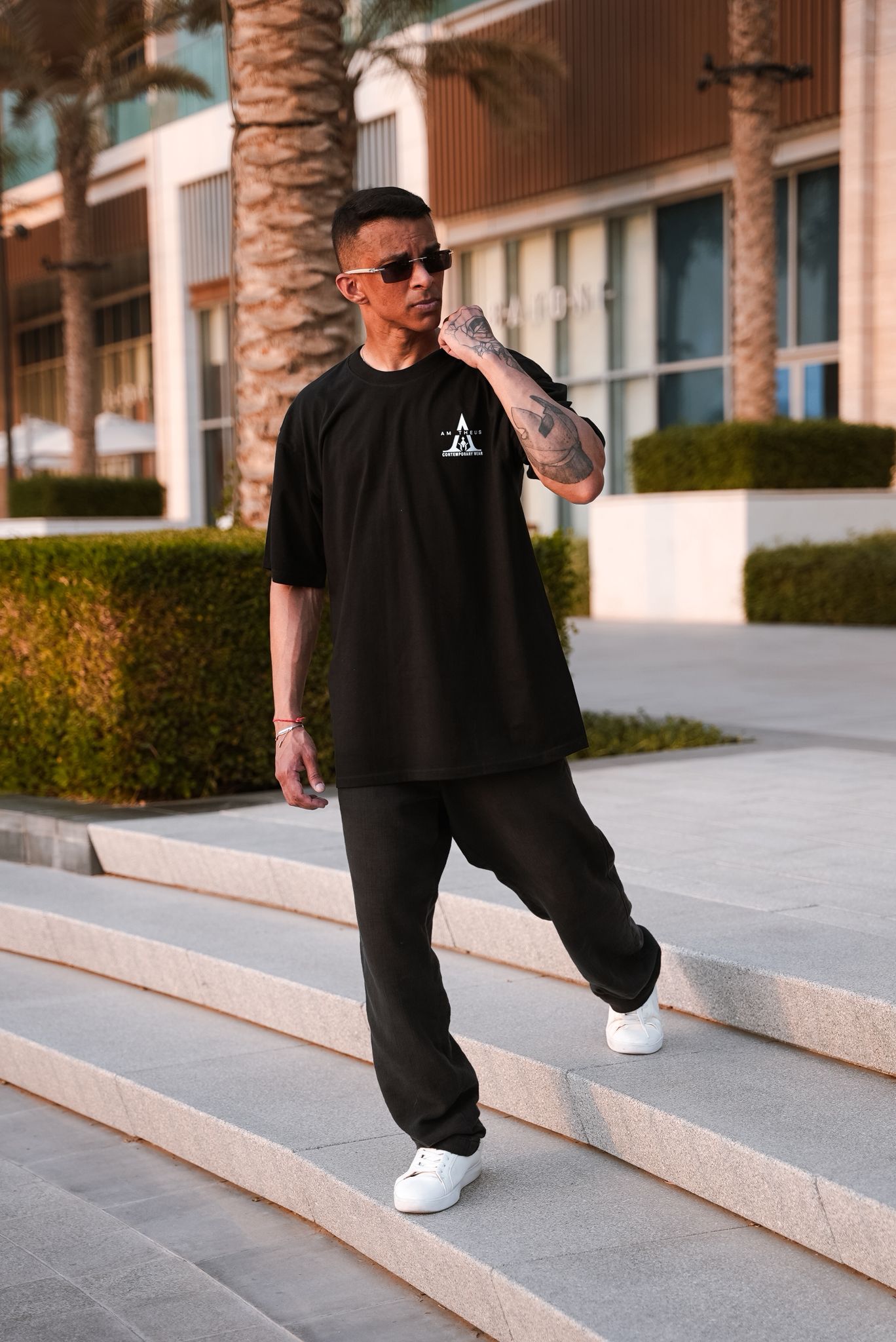 Black underground oversize T-shirt Helios Tee